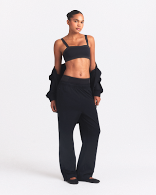 NikeSKIMS Matte Tricot Women's Side-Snap Pants. Nike.com